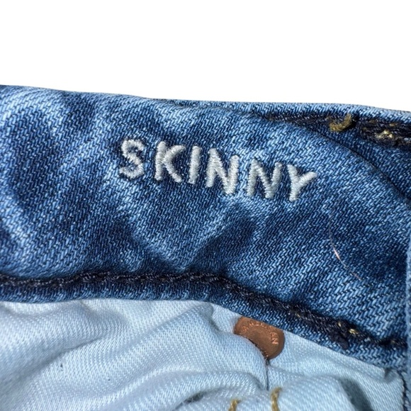 American Eagle Women’s Jeans SZ 29/28 Wed Blue Fading Vintage Skinny Whiskering - Picture 4 of 6